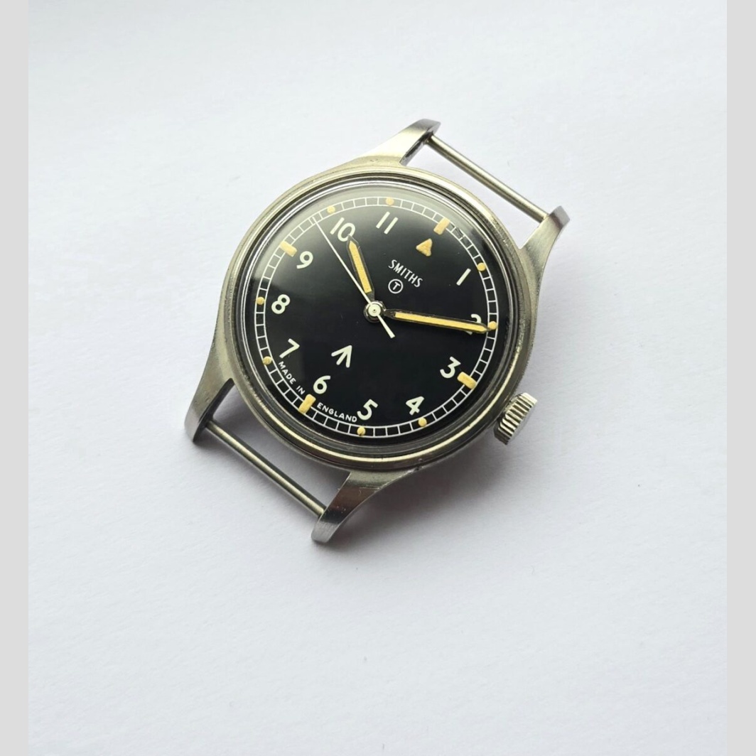 Smiths W10 issued 1969 to the British Lovely 