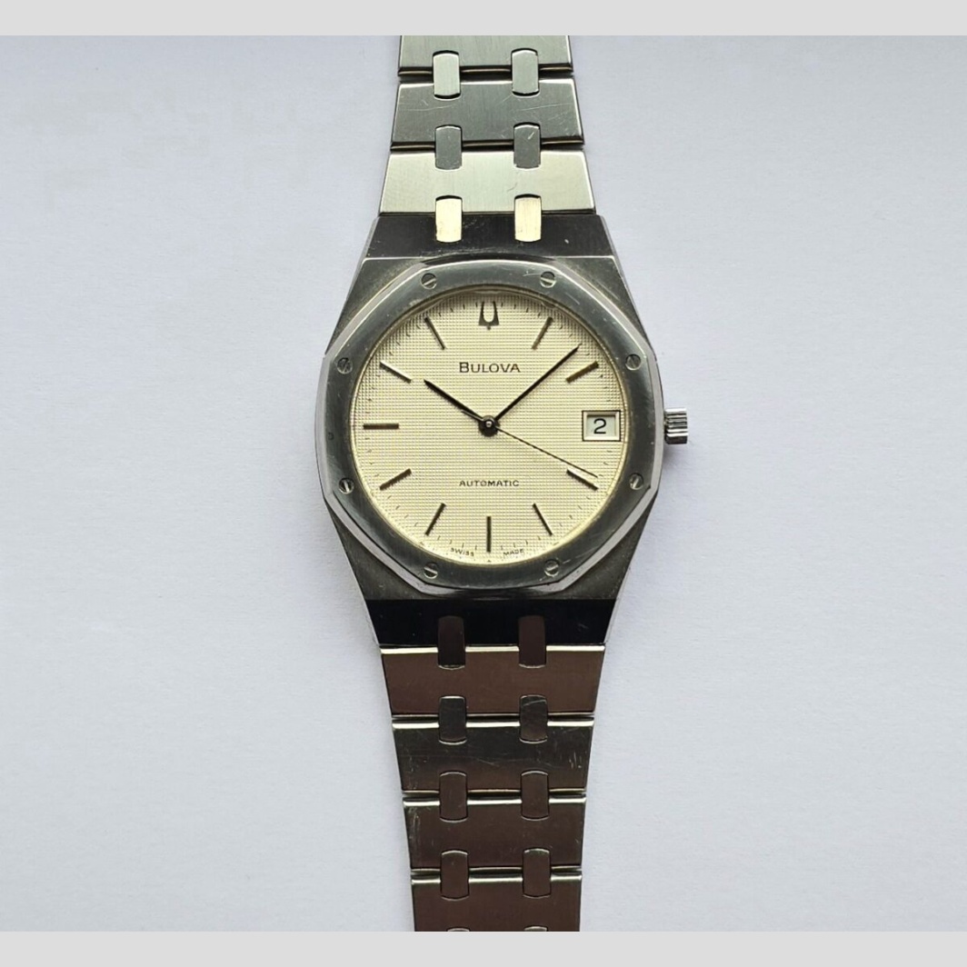 Bulova 'Royal Oak' Automatic 36mm, steel case with rare Octo box. Serviced/Warranty.